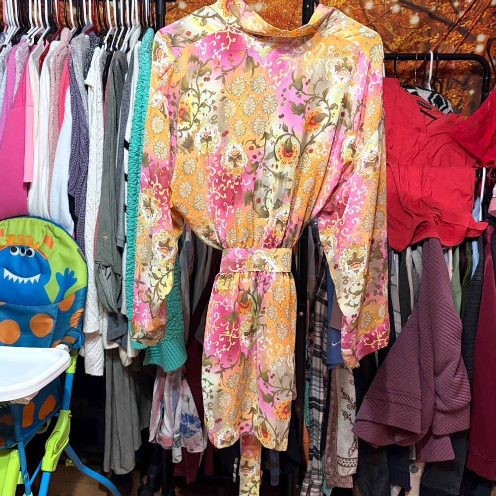 Victoria’s Secret Sheer Floral Kimono Robe Pink Yellow Pastel - Picture 2 of 4